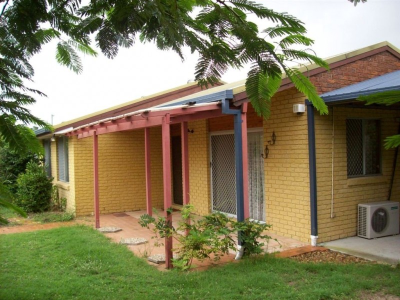 6 karen street, Camira QLD 4300