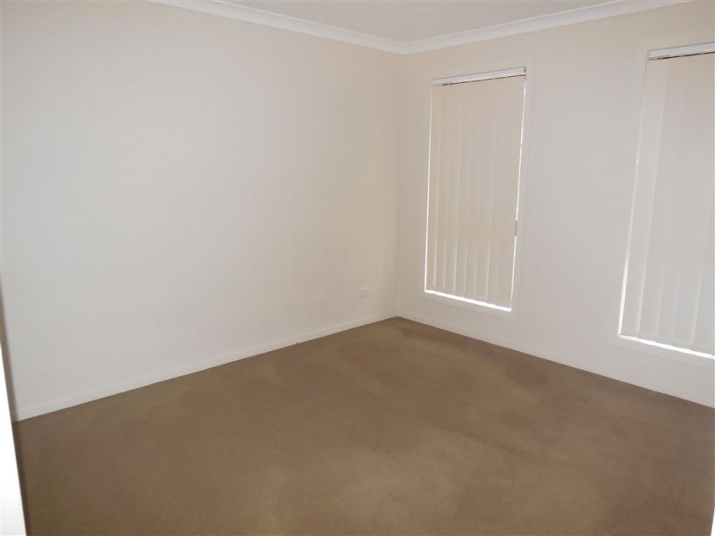 14 Piddington Street, Redbank Plains QLD 4301