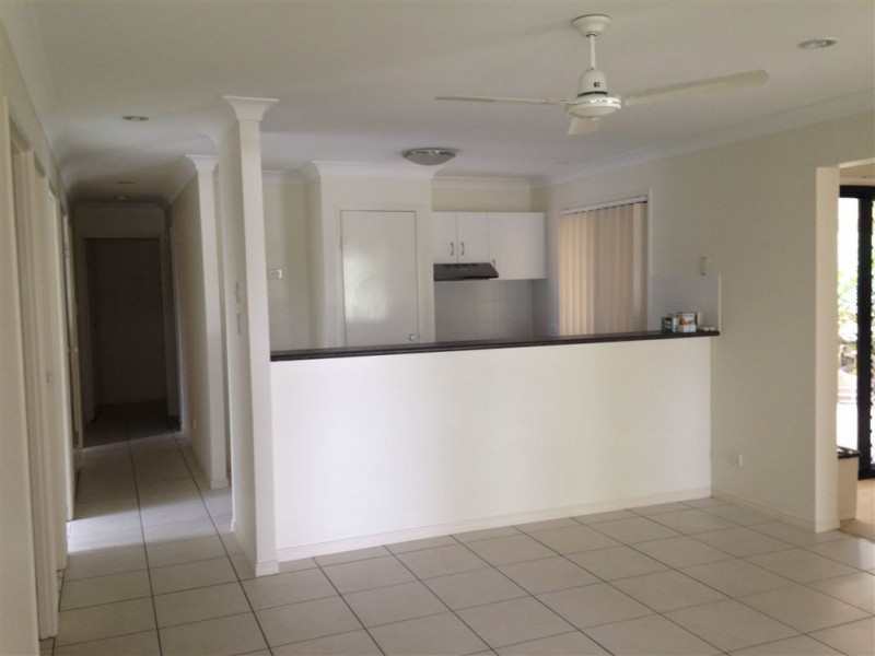 11 Vienne Crt, Springfield QLD 4300