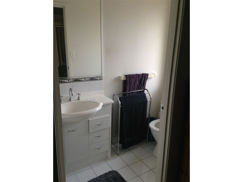 11 Vienne Crt, Springfield QLD 4300