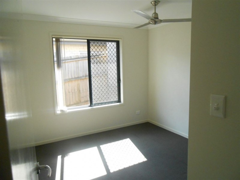 19 Pimento Place, Springfield Lakes QLD 4300