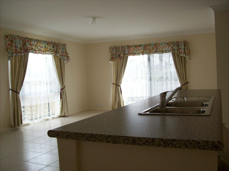 14 Fontana Way, Springfield Lakes QLD 4300