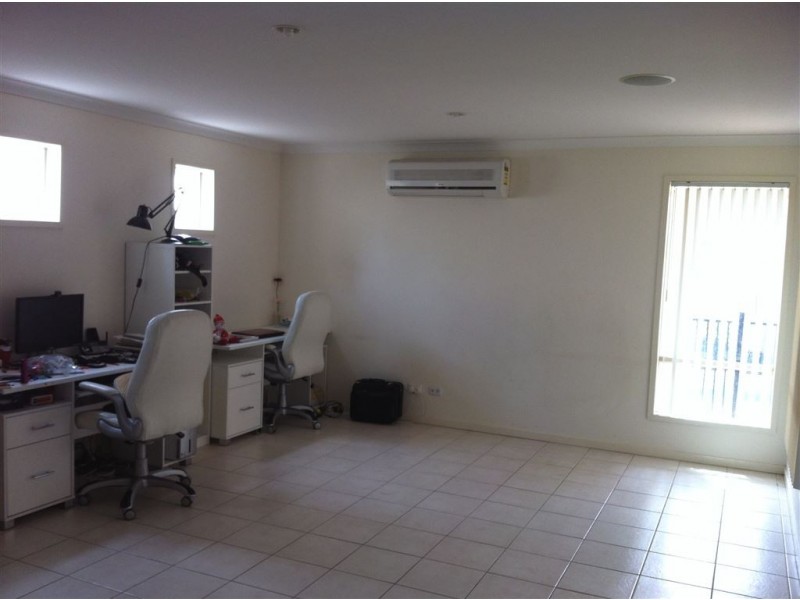19 Chance Court, Springfield Lakes QLD 4300