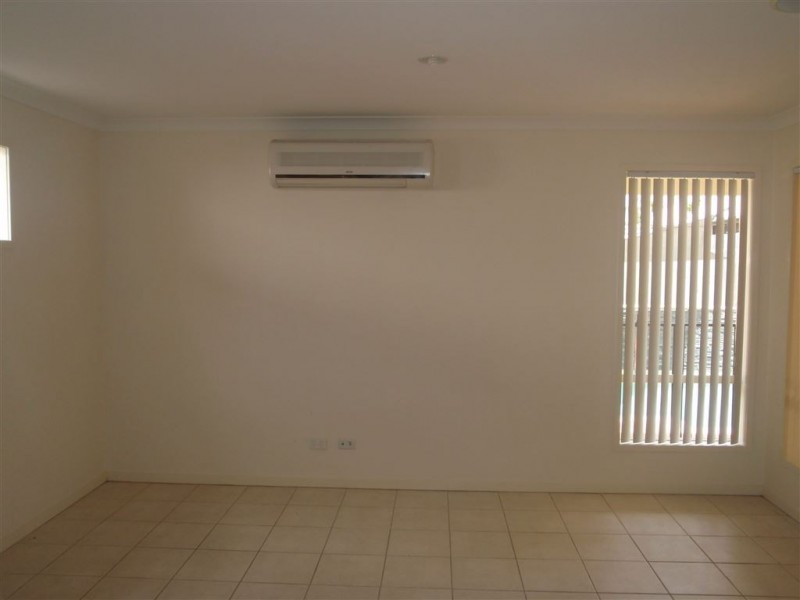 19 Chance Court, Springfield Lakes QLD 4300