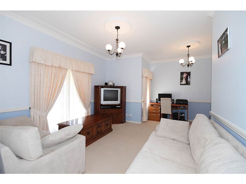 3 Moonbeam Street, Springfield Lakes QLD 4300