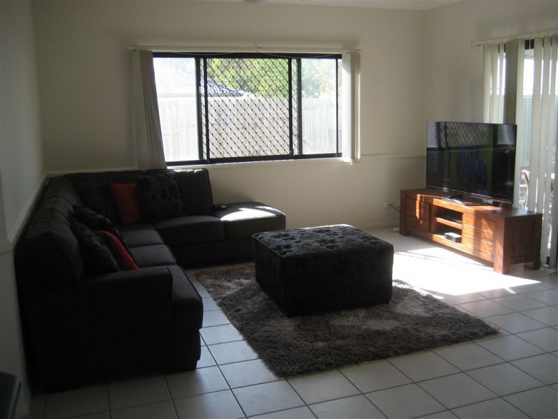 37 Greenleaf Avenue, Springfield Lakes QLD 4300
