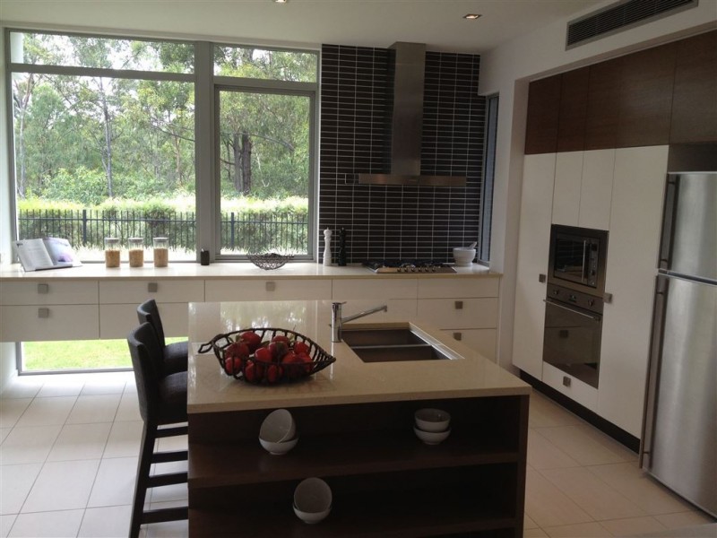 9 Spyglass Lane, Brookwater QLD 4300