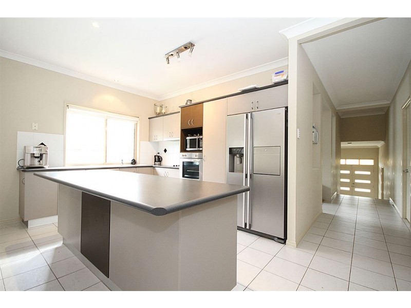 19 Inlet Lane, Springfield Lakes QLD 4300