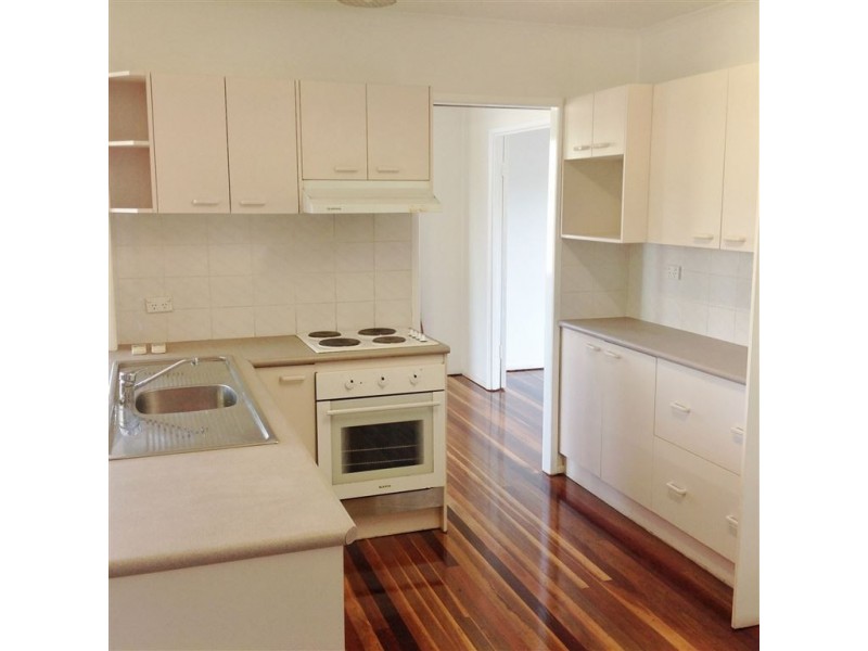 16 Butler Street, Raceview QLD 4305