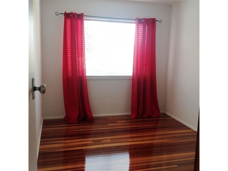 16 Butler Street, Raceview QLD 4305