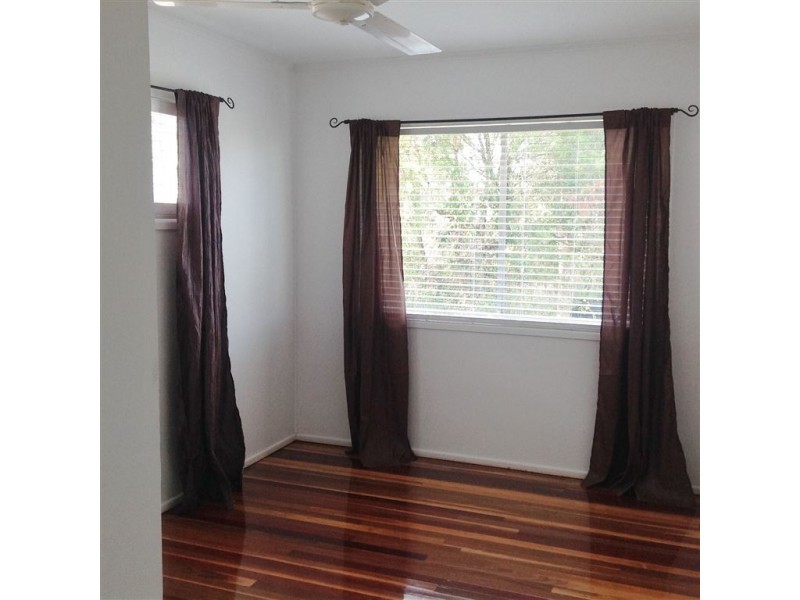 16 Butler Street, Raceview QLD 4305