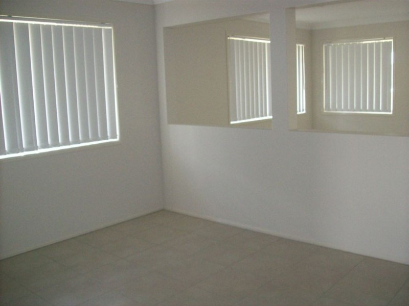 35 Regents Dr, Redbank Plains QLD 4301