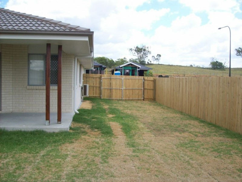 35 Regents Dr, Redbank Plains QLD 4301