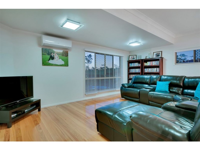 14 Broad Axe Cr, New Beith QLD 4124