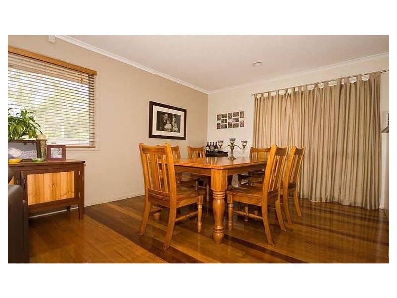 310 Old Logan Road, Camira QLD 4300