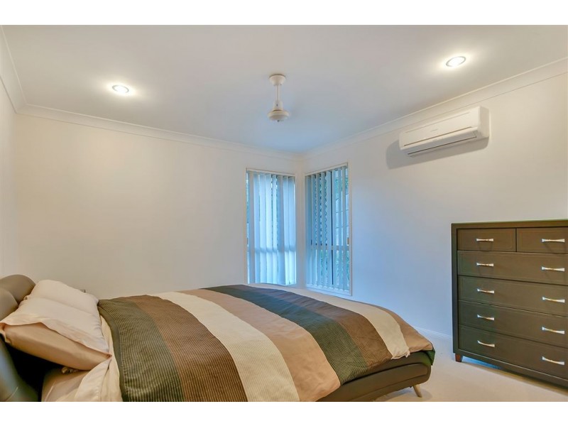 6 Seanna Place, Brookwater QLD 4300