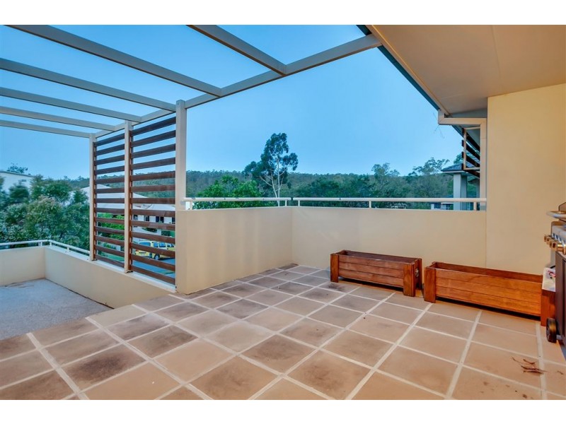 6 Seanna Place, Brookwater QLD 4300