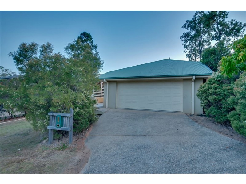 6 Seanna Place, Brookwater QLD 4300