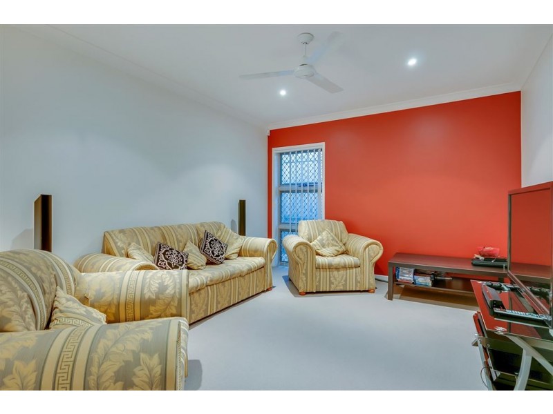 18 Barrington Street, Springfield Lakes QLD 4300