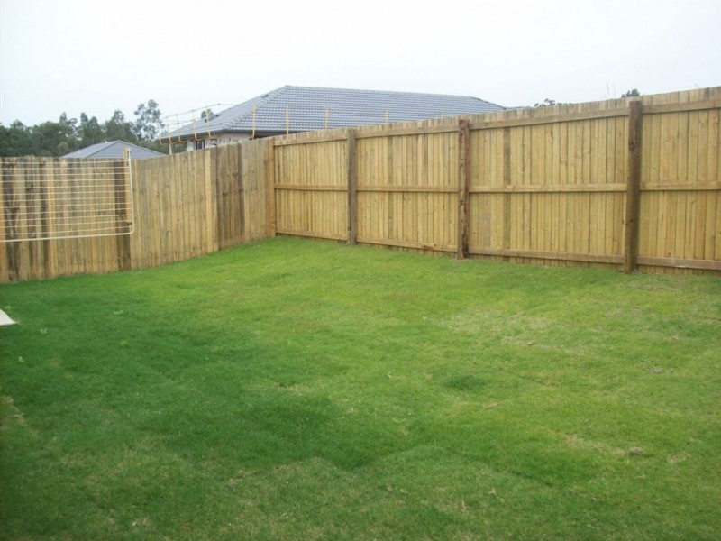 59 Valentine Cct, Augustine Heights QLD 4300