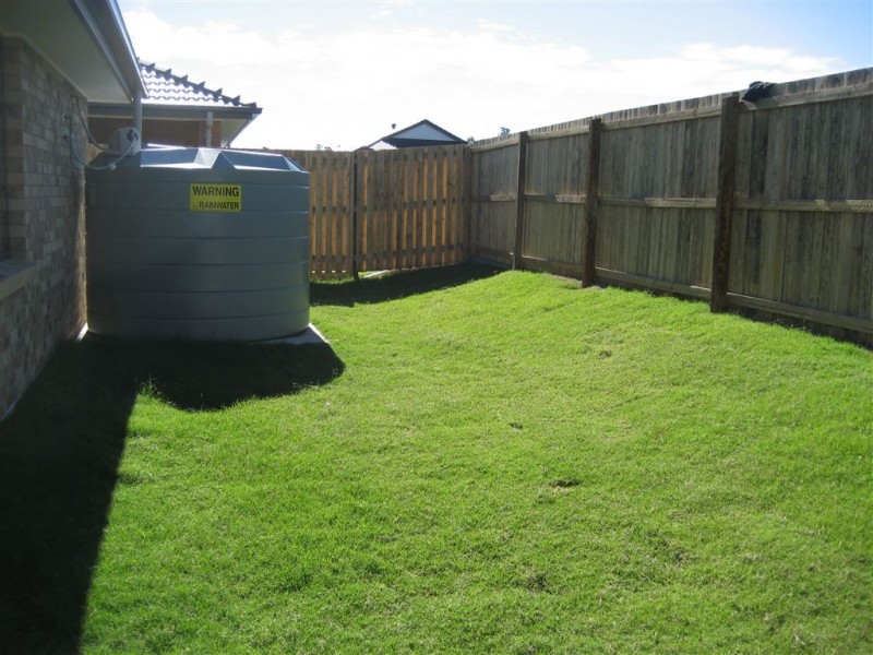 59 Valentine Cct, Augustine Heights QLD 4300