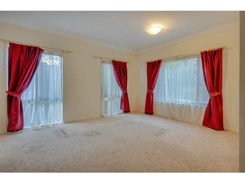 89 Oakview Cct, Brookwater QLD 4300