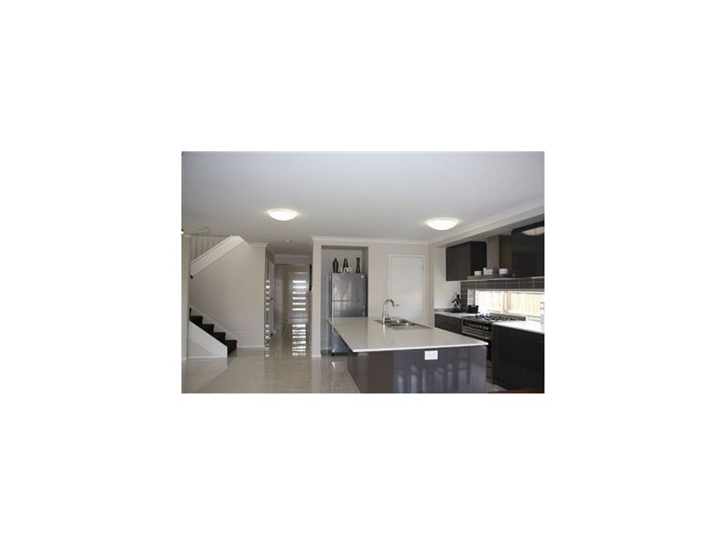 82 Tindle St, Redbank Plains QLD 4301
