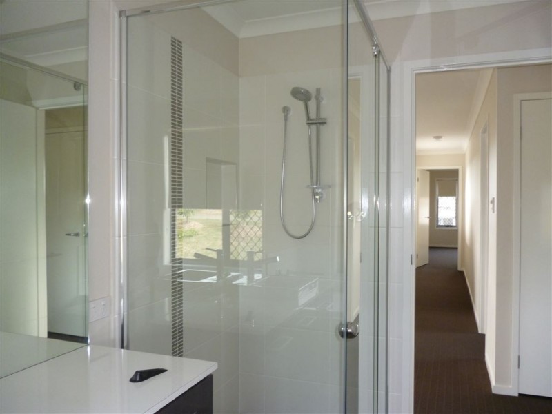 82 Tindle St, Redbank Plains QLD 4301