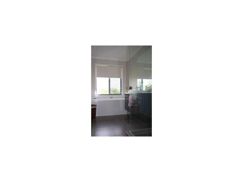 82 Tindle St, Redbank Plains QLD 4301