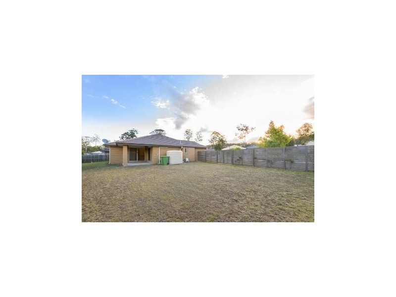 39 Quinn Close, Augustine Heights QLD 4300