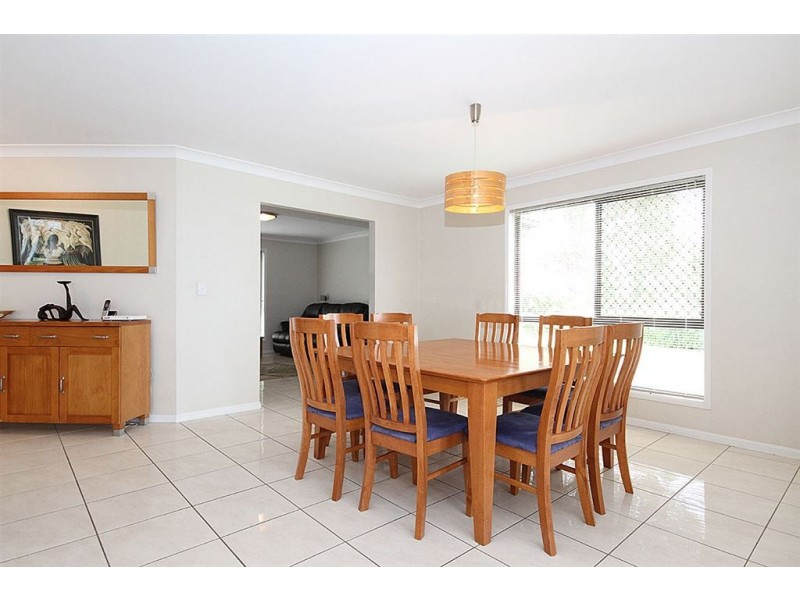 3 Samford Place, Forest Lake QLD 4078