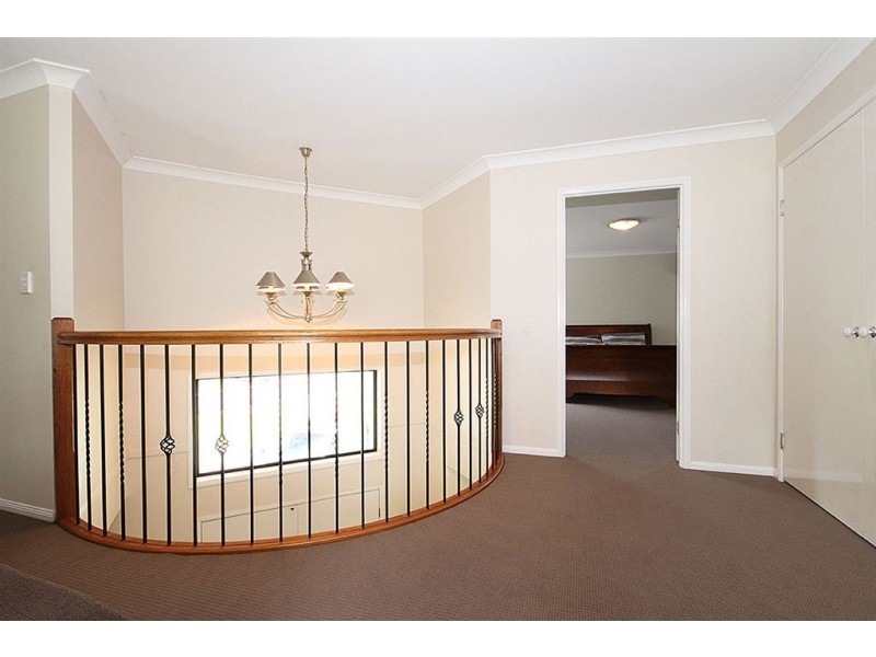 3 Samford Place, Forest Lake QLD 4078