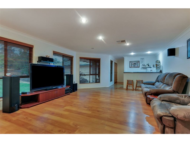 52 Bellbird Drive, Greenbank QLD 4124