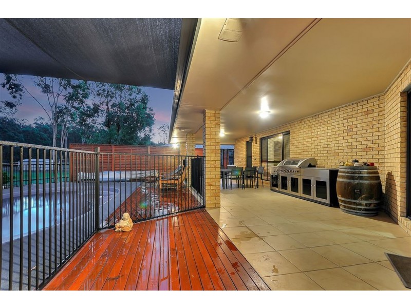 52 Bellbird Drive, Greenbank QLD 4124