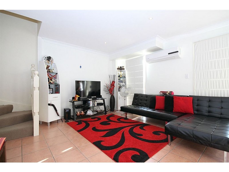 1/22 High Street, Forest Lake QLD 4078