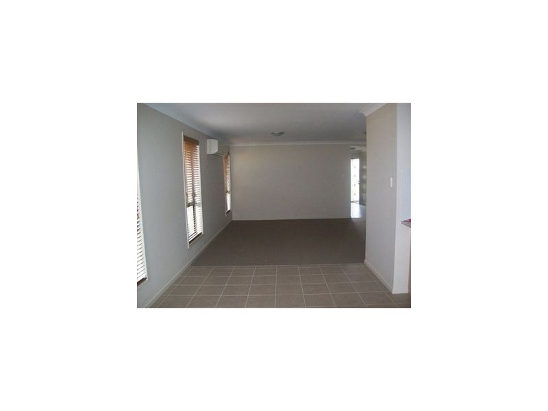 Augustine Heights QLD 4300
