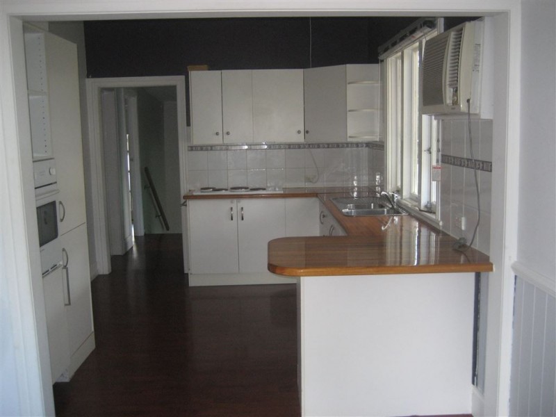 Camira QLD 4300