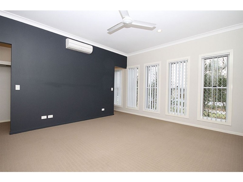 54 Canarvon Avenue, Springfield Lakes QLD 4300