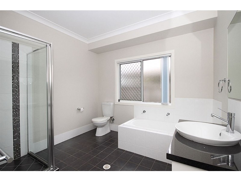 54 Canarvon Avenue, Springfield Lakes QLD 4300
