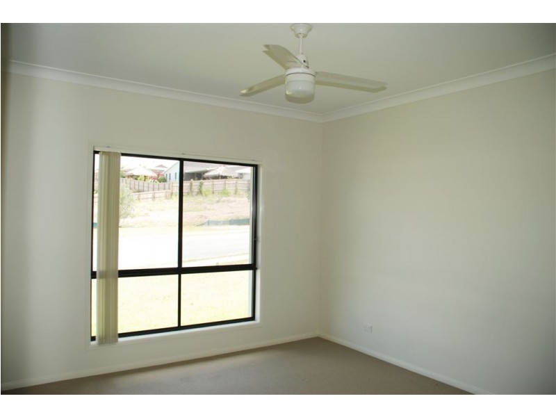 4 Ambrose Dr, Augustine Heights QLD 4300