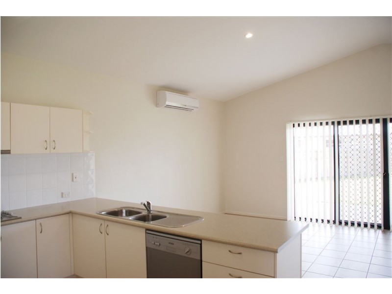 4 Ambrose Dr, Augustine Heights QLD 4300