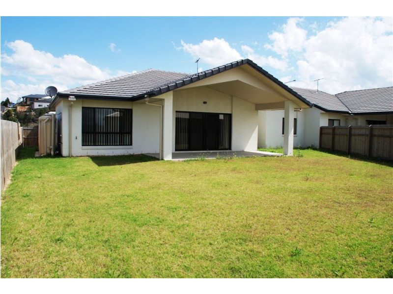 4 Ambrose Dr, Augustine Heights QLD 4300