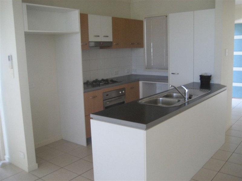 80 Greenway Circuit, Mount Ommaney QLD 4074