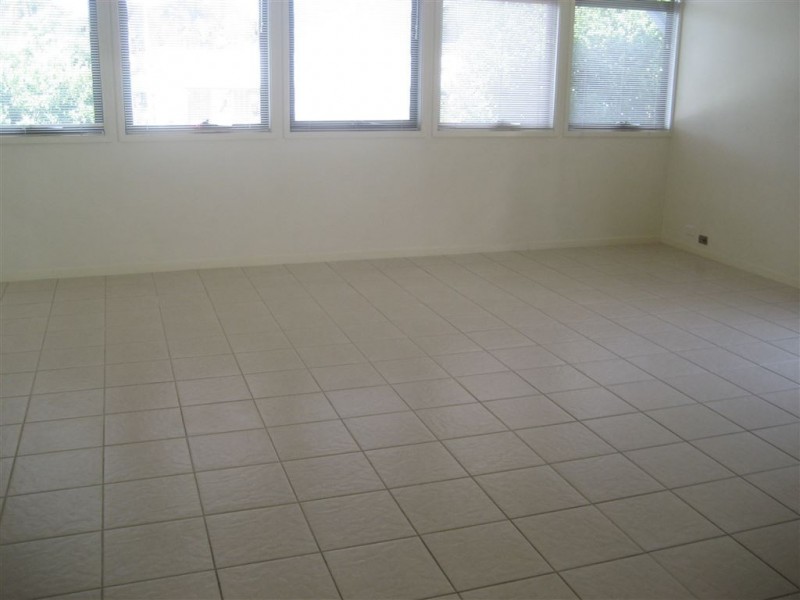 80 Greenway Circuit, Mount Ommaney QLD 4074