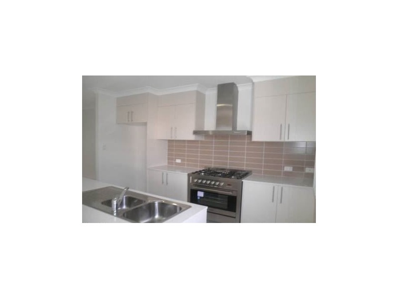 84 Grande Ave, Springfield Lakes QLD 4300