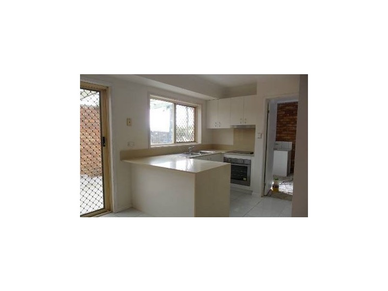 13/13 Bridge St, Redbank QLD 4301