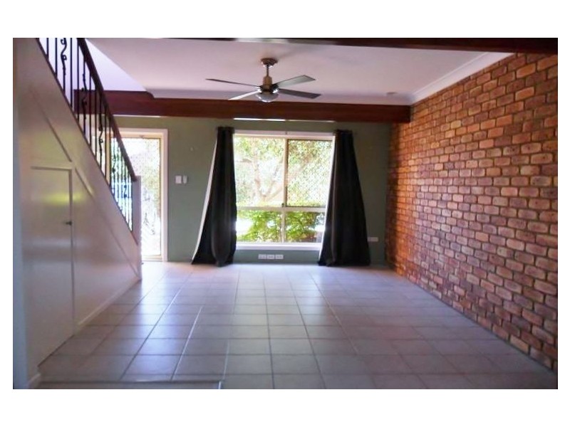 12/13 Bridge St, Redbank QLD 4301