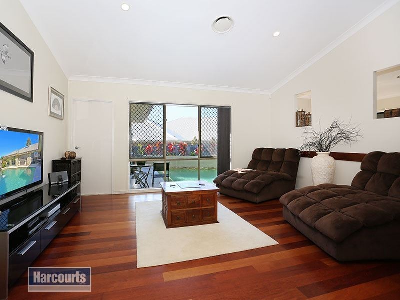 9 Pardalote Drive, Brookwater QLD 4300