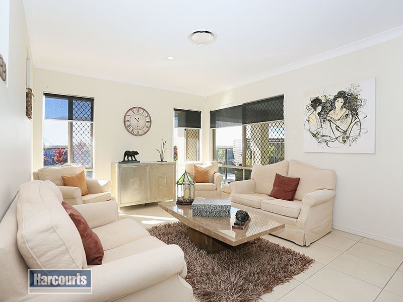 9 Pardalote Drive, Brookwater QLD 4300