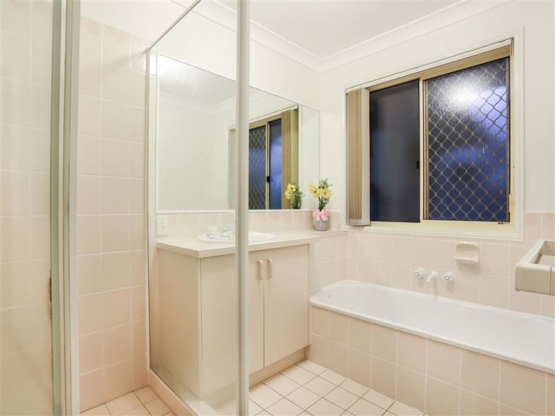 4 Pearl Circuit, Springfield QLD 4300